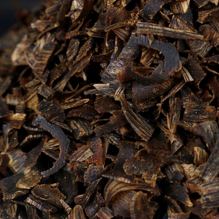 Premium sinking Kynam agarwood slices for luxury oud oil production