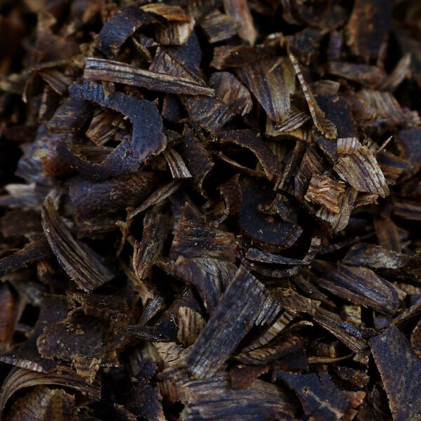 High-resin sinking Kynam slices for pure oud oil distillation