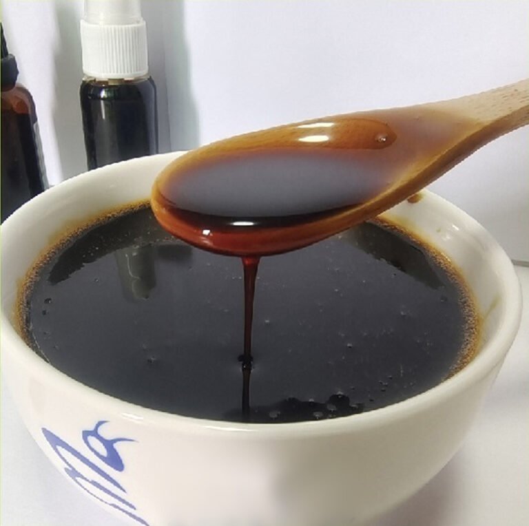 Water-soluble propolis liquid for drink supplements and liquid formulations